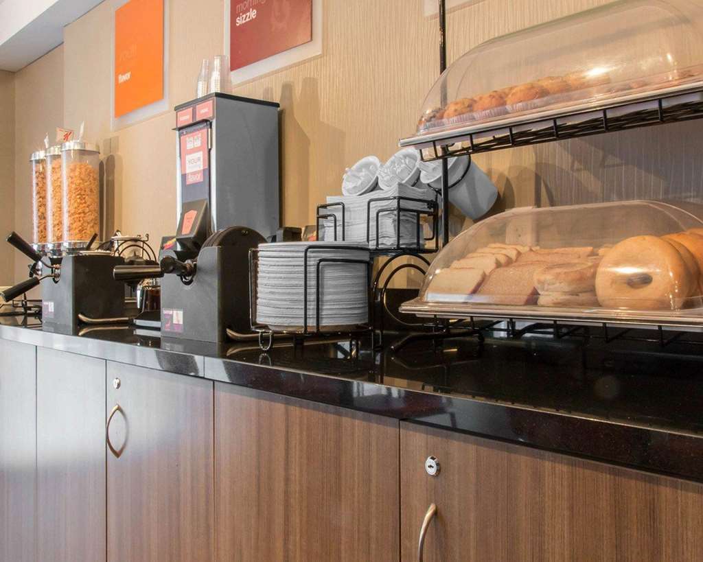 Comfort Inn Airport Winnipeg Restaurant foto