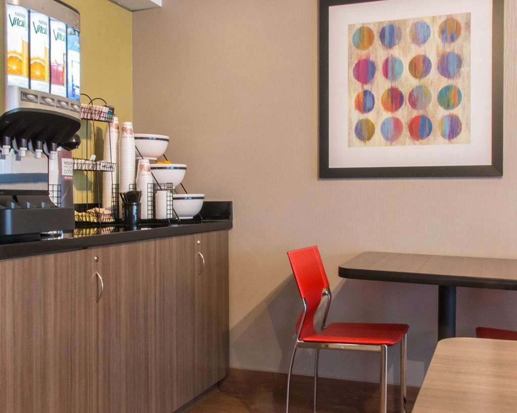 Comfort Inn Airport Winnipeg Restaurant foto