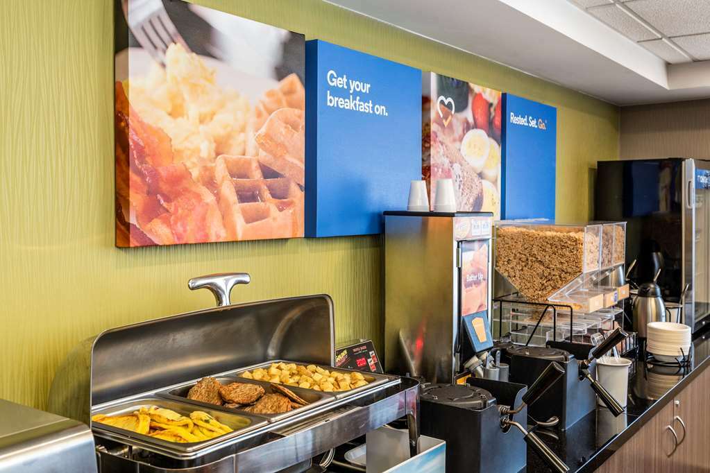 Comfort Inn Airport Winnipeg Restaurant foto